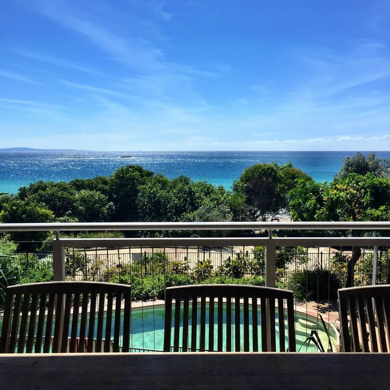 Stradbroke Island Beach Hotel Point Lookout Rum bild