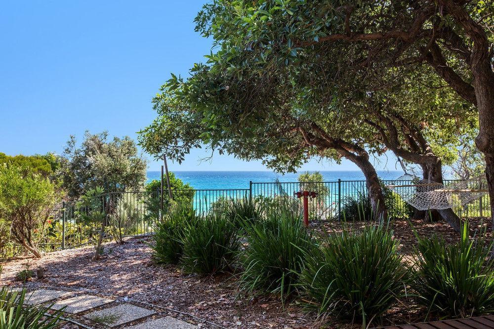 Stradbroke Island Beach Hotel Point Lookout Exteriör bild