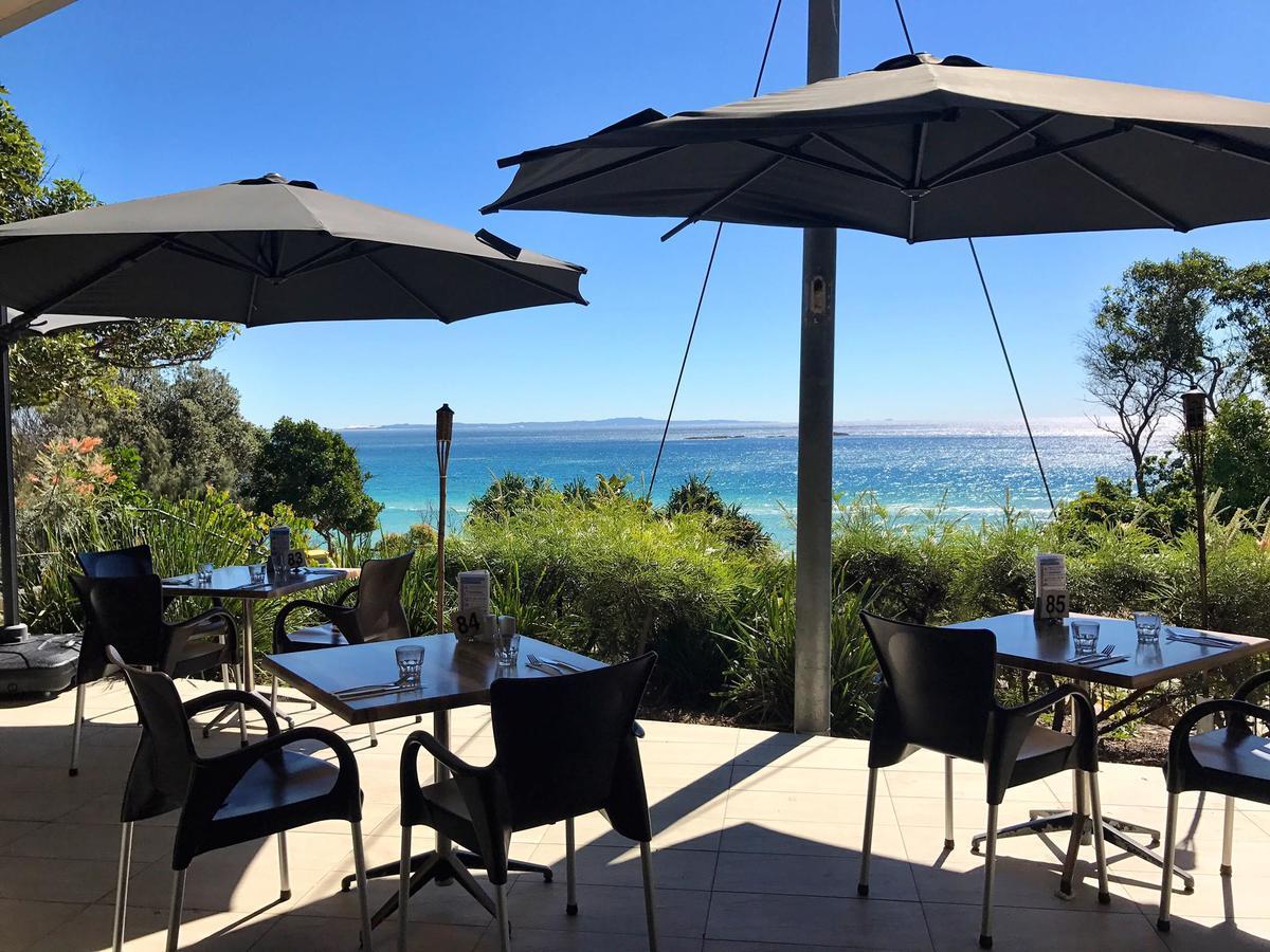 Stradbroke Island Beach Hotel Point Lookout Exteriör bild